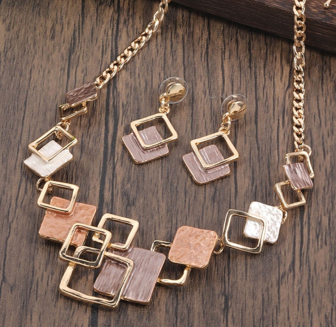 Elegant Necklace and Earrings Set — Gold-Tone and Brown Fashion Jewellery