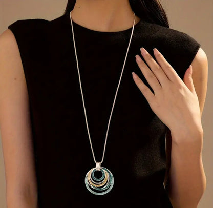 Beautiful Silver-Tone and Blue Circle Necklace with a Distinctive Pendant — Elegant Fashion Jewellery