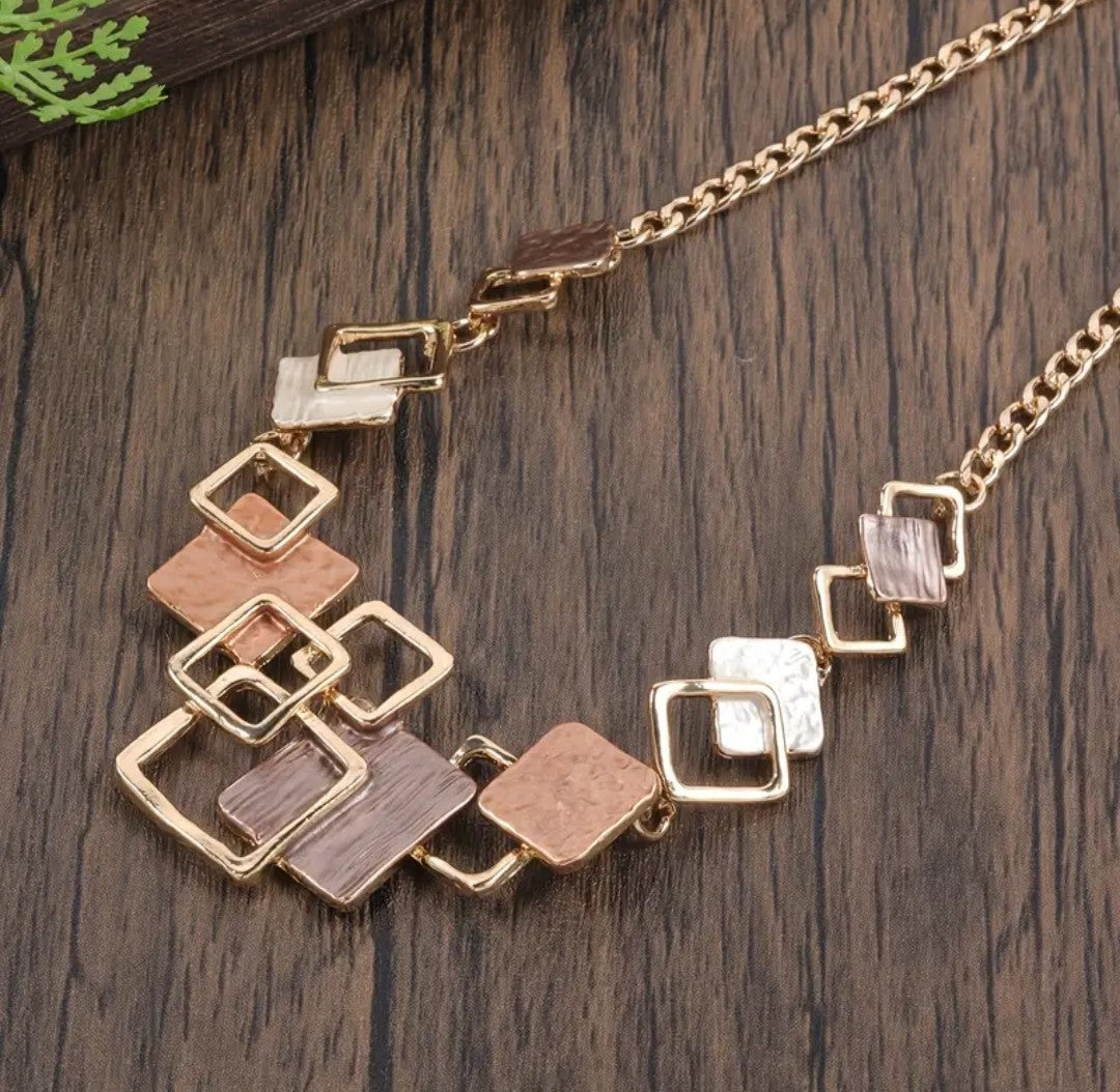Elegant Necklace and Earrings Set — Gold-Tone and Brown Fashion Jewellery