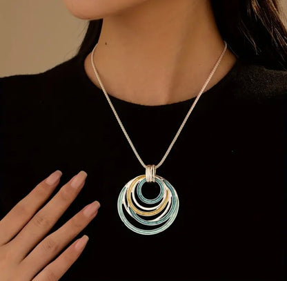 Beautiful Silver-Tone and Blue Circle Necklace with a Distinctive Pendant — Elegant Fashion Jewellery