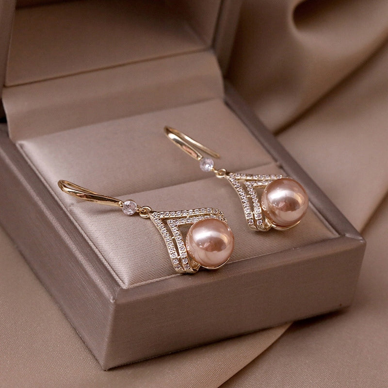 Elegant Women's Earrings with Cubic Zirconia and a Pearl
