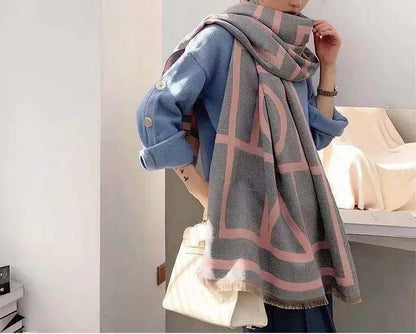 Bufanda de invierno de mujer 180 × 66 cm – gris y rosa