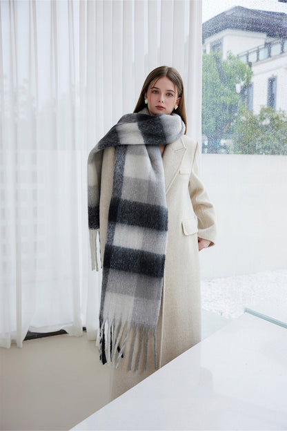 Écharpe d’hiver pour femme 200 × 40 cm – blanc