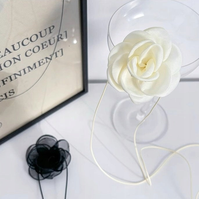 Elegant Women's Cream Rose Choker Necklace