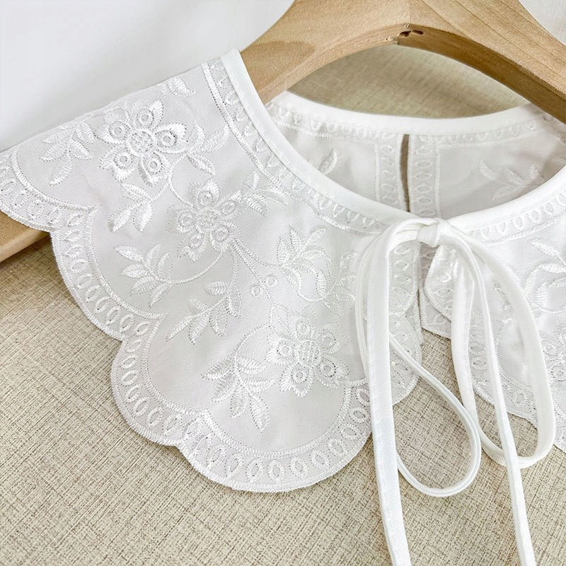 Embroidered Detachable Collar – White