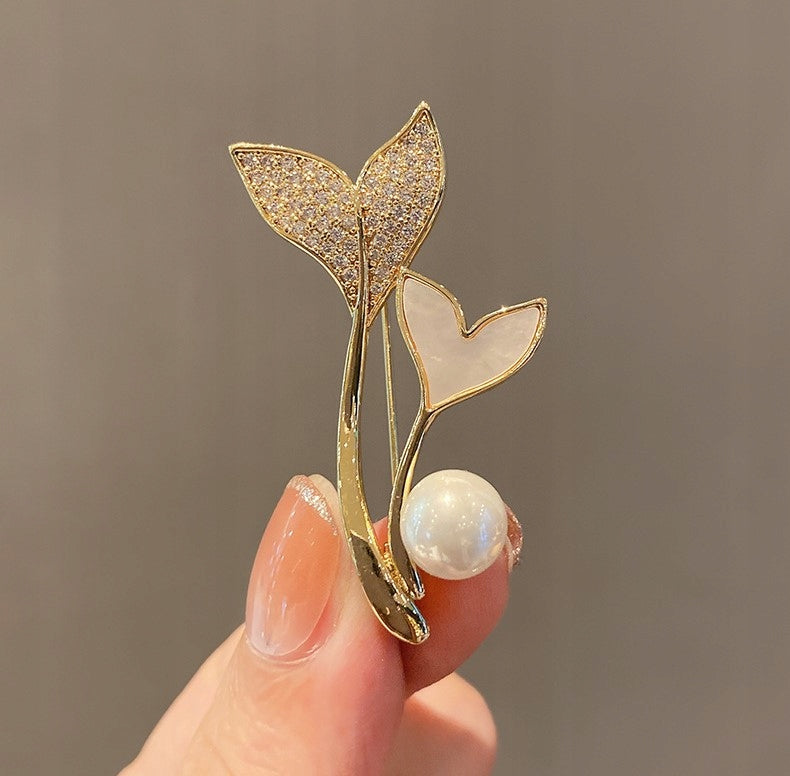 Gold-Tone Two-Leaf Brooch with Pearl and Zirconia