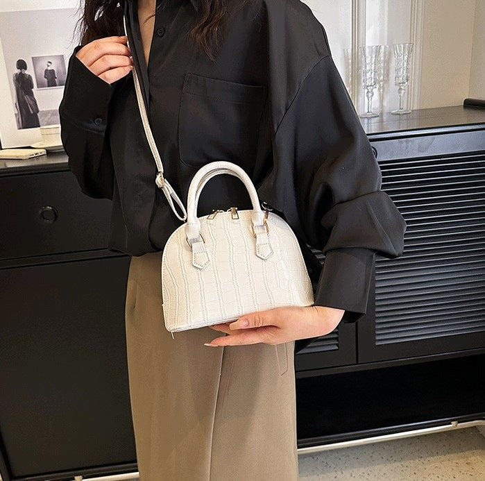 Kleine Henkeltasche – weiß