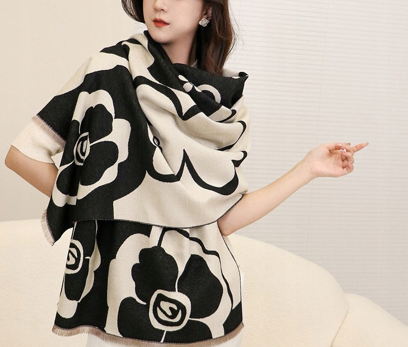 Women's Winter Scarf 180 × 90 cm – White & Black