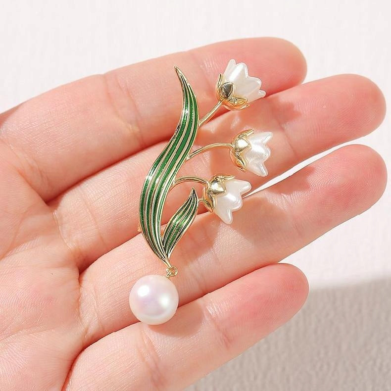 Brosche zwei Blumen mit Perlen – goldfarben