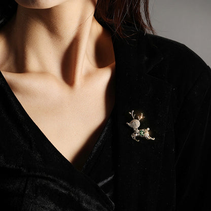 Broche reno con circonitas