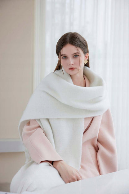 Écharpe d’hiver pour femme 200 × 40 cm – blanc