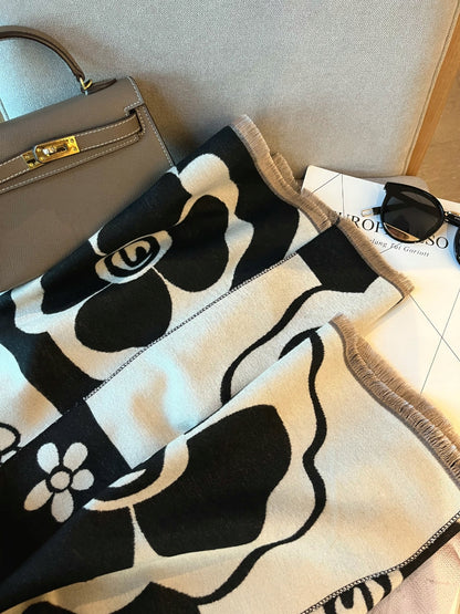Women's Winter Scarf 180 × 90 cm – White & Black