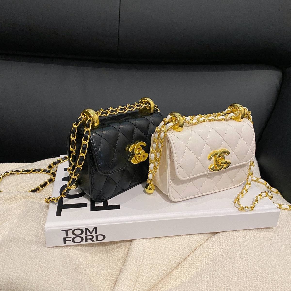 Women's Luxury Cream Mini Quilted Bag with a Chain Strap, 13×11×6 cm