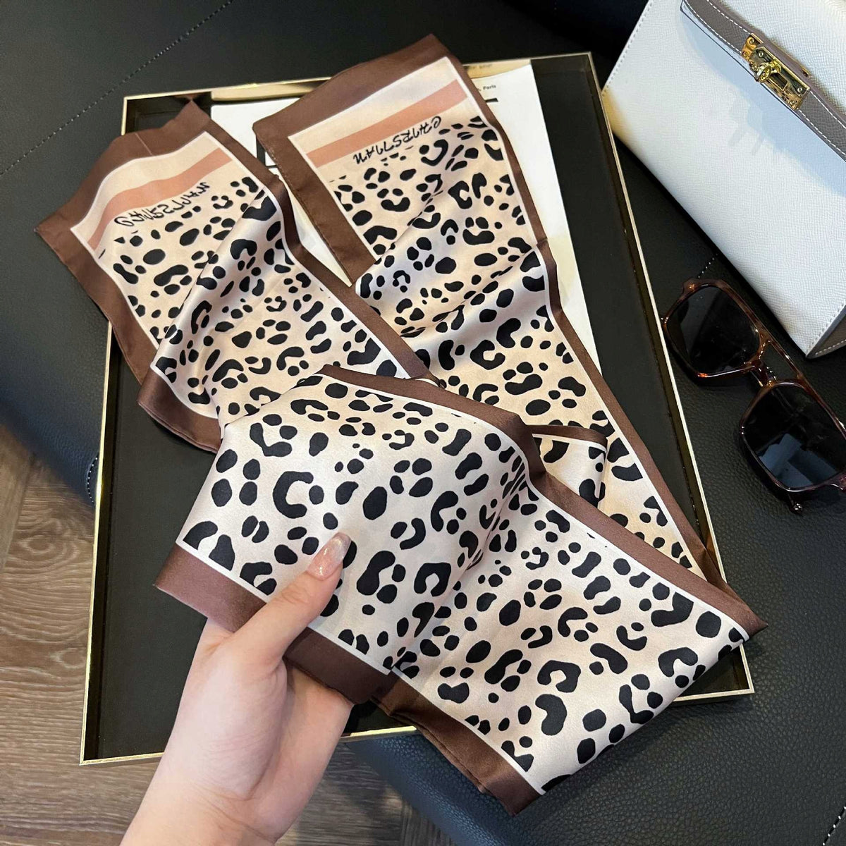 Women's Elegant Long Printed Scarf — Tie Style